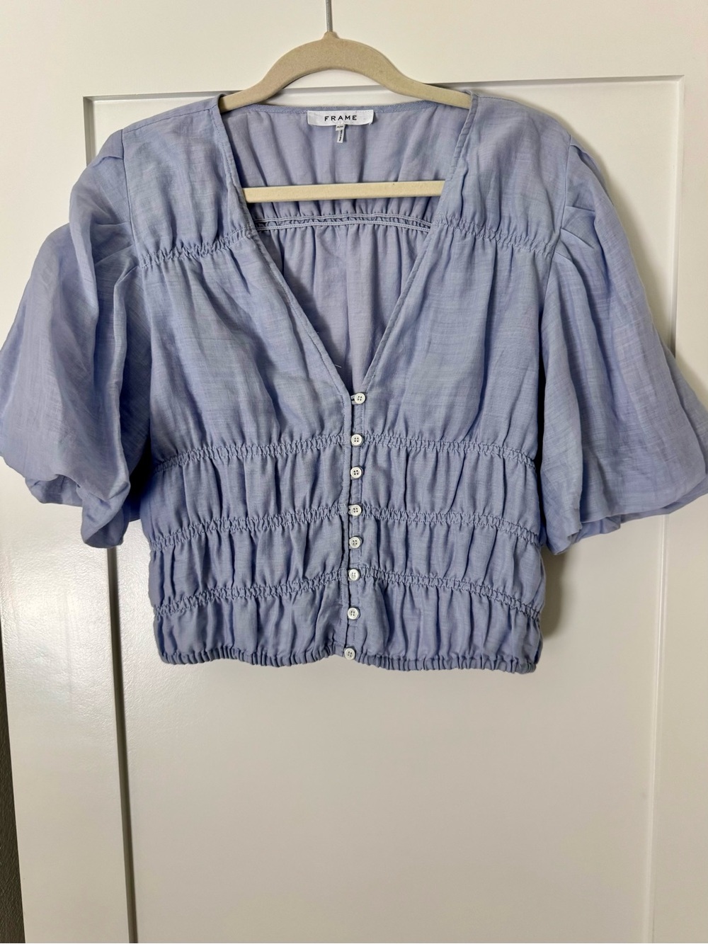 Frame Denim Light Blue Julianne Op Size M Button-Front Smocked Crop Top